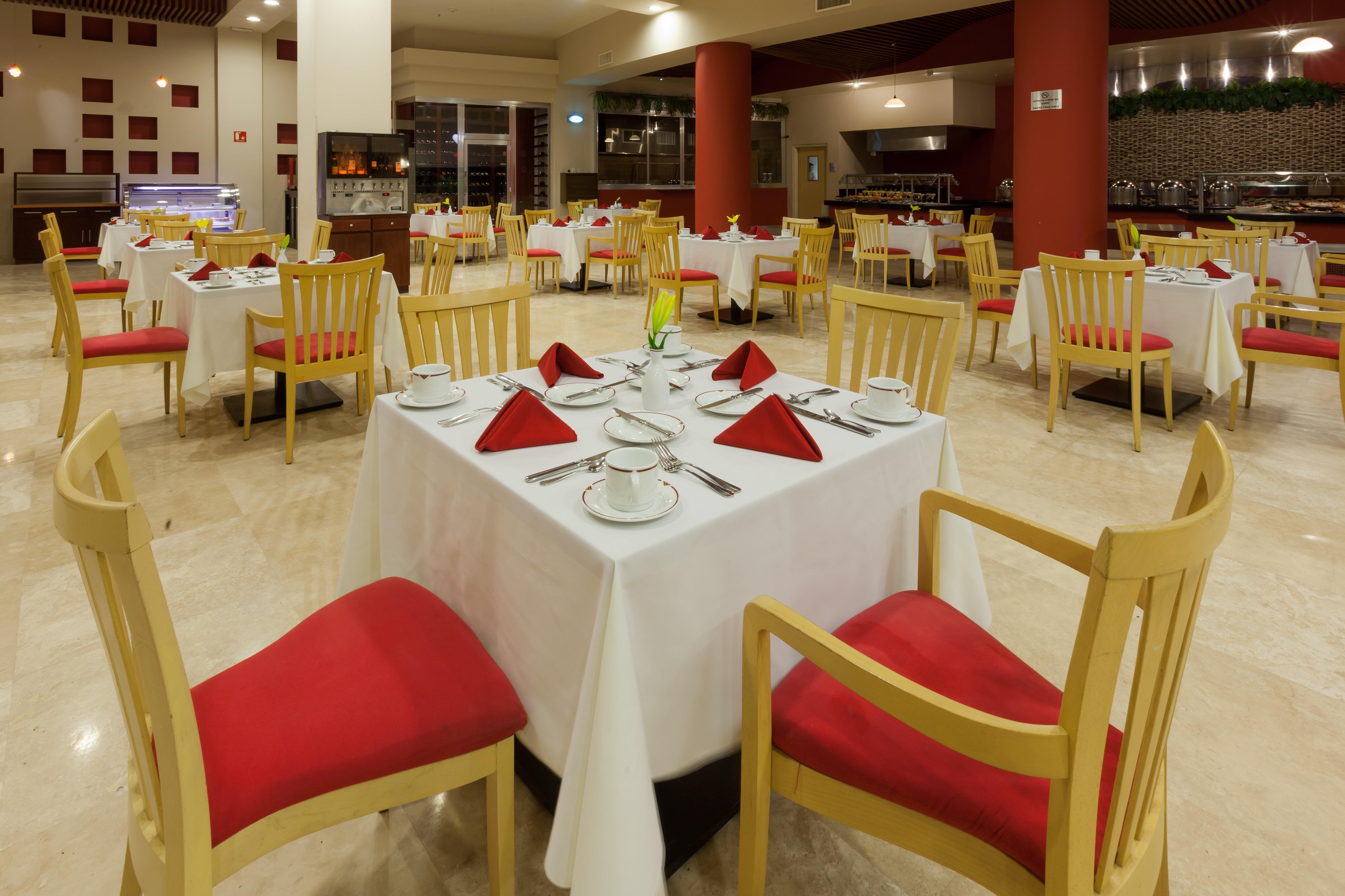 Holiday Inn Tuxpan - Convention Center By Ihg Bagian luar foto